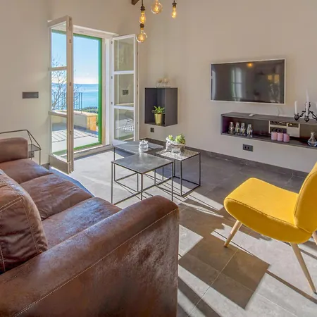 2m By Interhome Kotisina